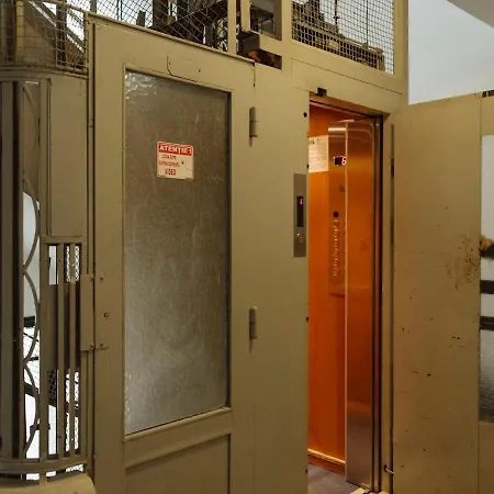 Wilson Center Cosy Daire *