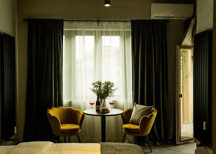 Wilson Center Cosy *