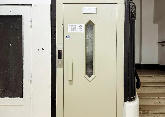 Wilson Center Cosy Бухарест